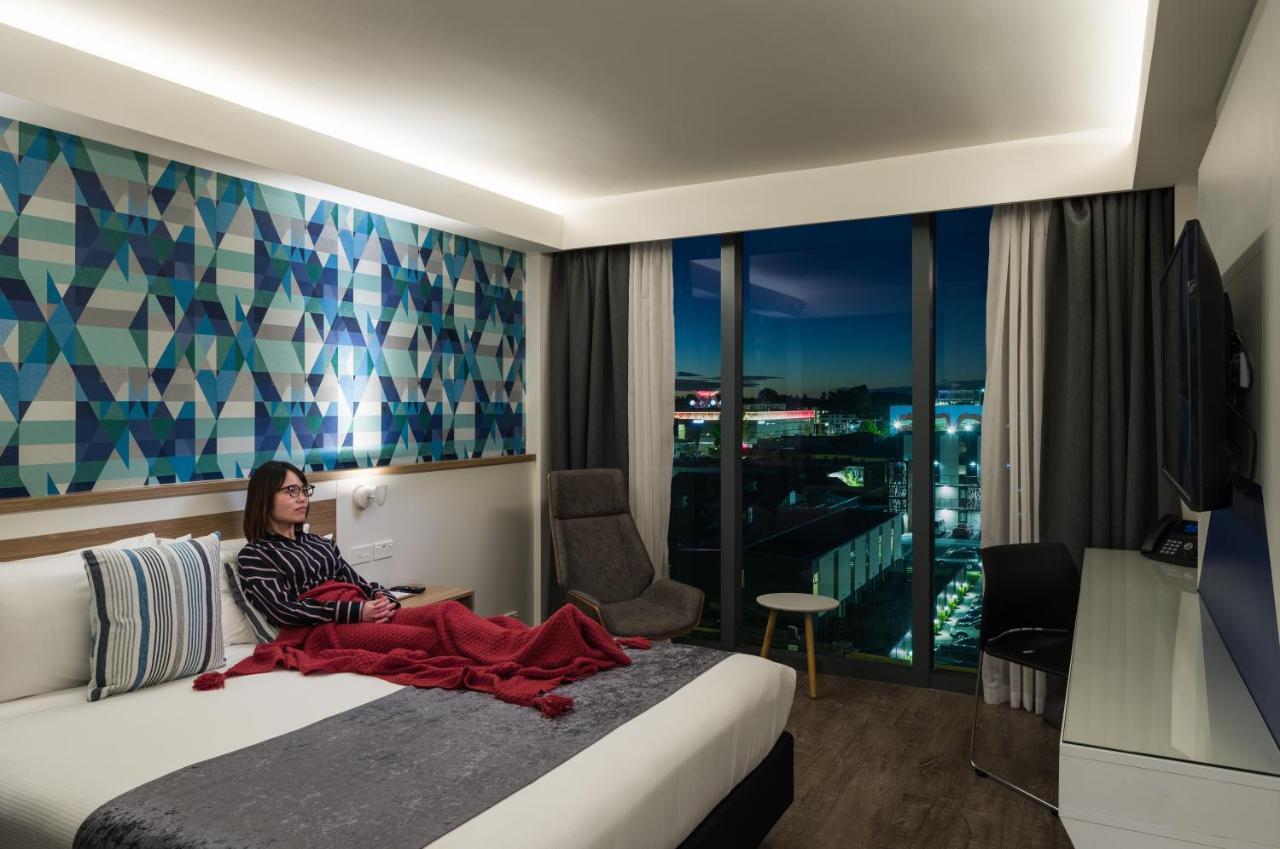 Carnmore Hotel Крайстчърч Екстериор снимка